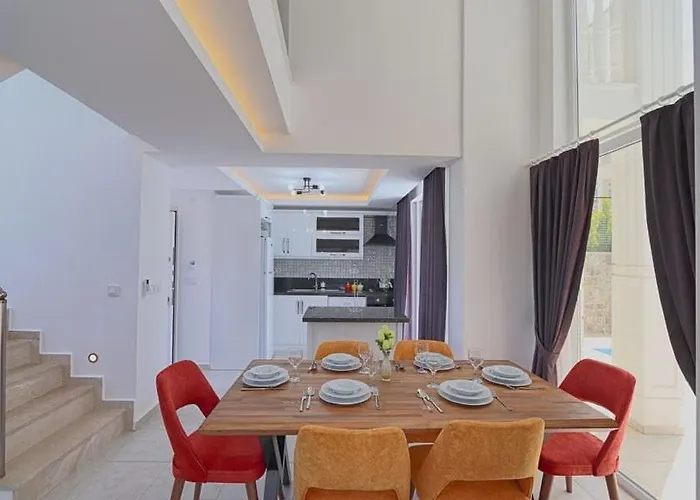 Вилла Detached With Private Pool In Oeluedeniz, Фетхие