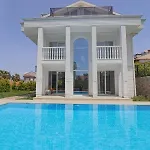 Villa Detached With Private Pool In Oeluedeniz,