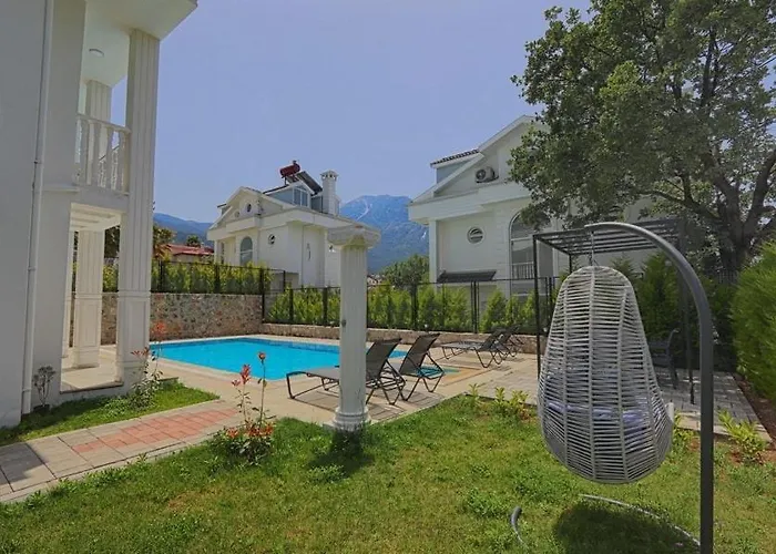 Villa Detached With Private Pool In Oeluedeniz, *