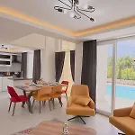 Detached With Private Pool In Oeluedeniz, * Φετιγιέ