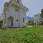 Detached With Private Pool In Oeluedeniz, Βίλα *