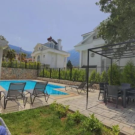 ヴィラ Detached With Private Pool In Oeluedeniz,